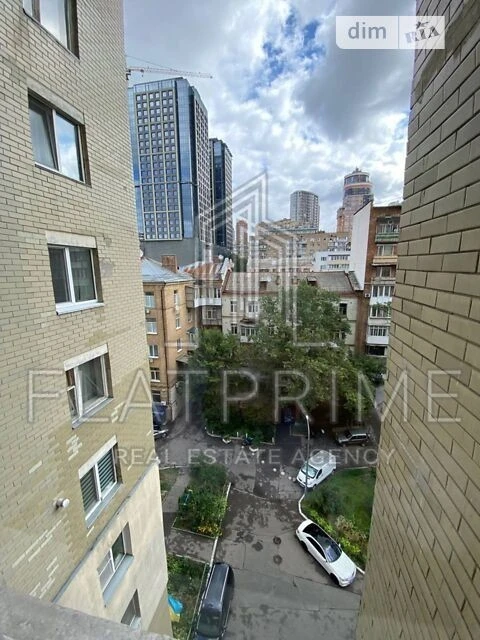 Sale of 3-room apartment 71 sq. m on Antonovycha St. 103A • ID 345