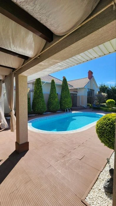 Luxurious VILLA in Sauvignon, 15 acres, 440m2