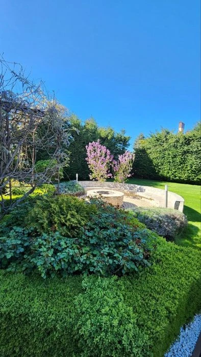 Luxurious VILLA in Sauvignon, 15 acres, 440m2