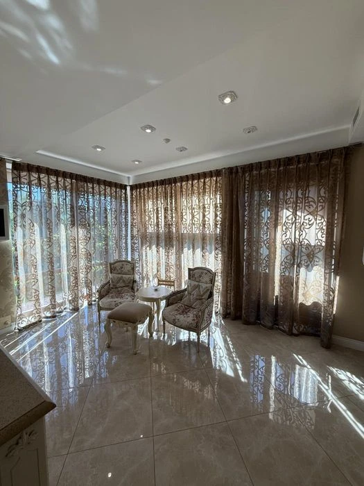 Luxurious VILLA in Sauvignon, 15 acres, 440m2