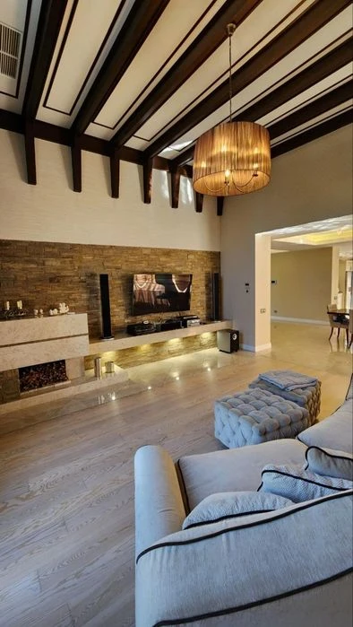 Luxurious VILLA in Sauvignon, 15 acres, 440m2