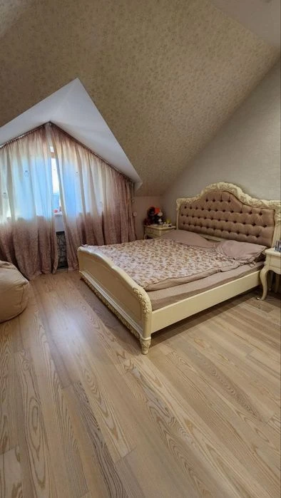 Luxurious VILLA in Sauvignon, 15 acres, 440m2