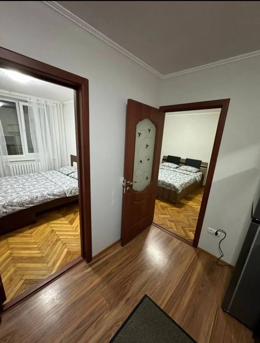 Продаю або обміняю 2 кім в тихому місті