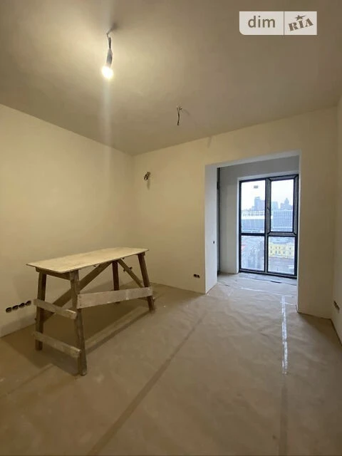 Продаж 1к квартири 55 кв. м на вул. Антоновича 44 • ID 34610