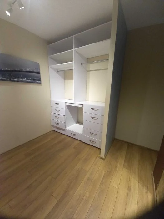 Продам 2-х этажный дом на Марсельской.