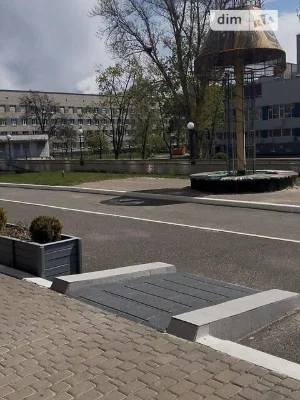 Продаж 2к квартири 95 кв. м на вул. Чорних Запорожців 26А •