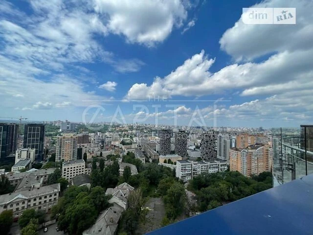Sale of 4-room apartment 175 sq. m on Laboratornyi 7 • ID 34