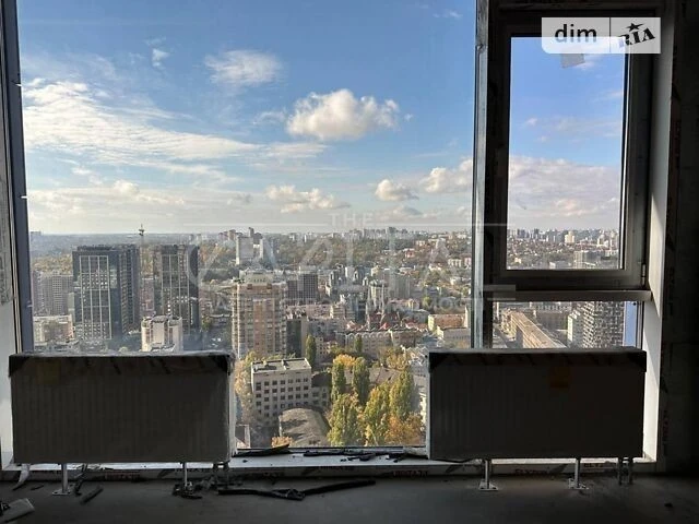 Sale of 4-room apartment 175 sq. m on Laboratornyi 7 • ID 34