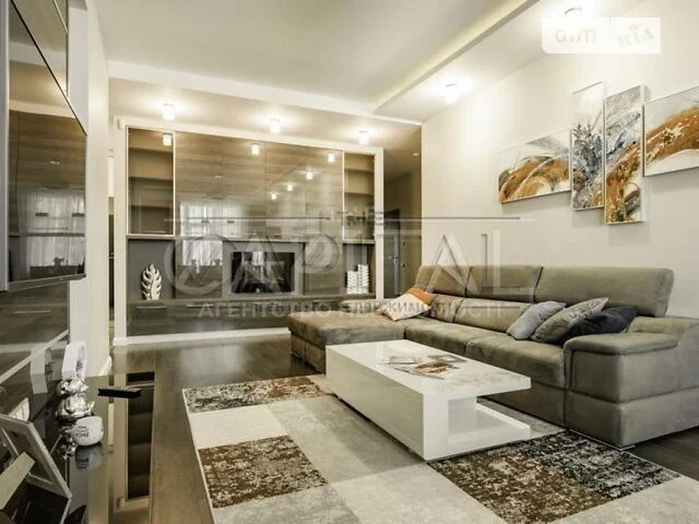 Sale of 3-room apartment 115 sq. m. on Andriy Verkhoglyada St. 20 •