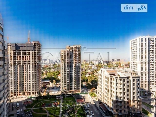 Sale of 3-room apartment 115 sq. m. on Andriy Verkhoglyada St. 20 •
