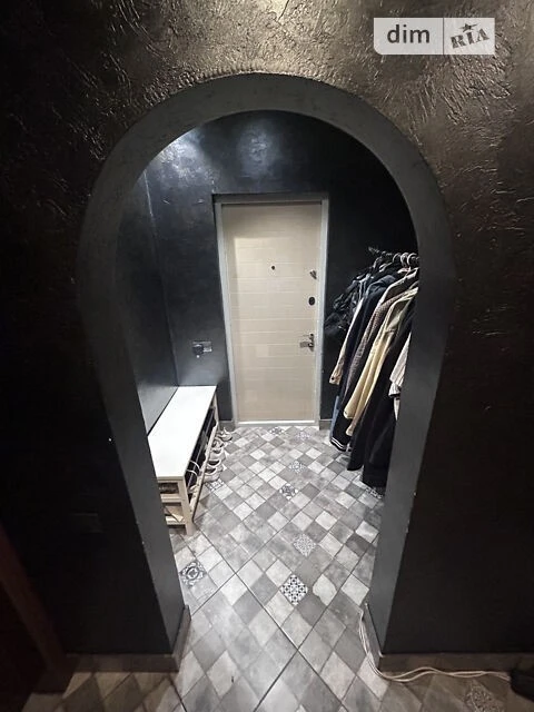 Sale of 1-room apartment 40.2 sq. m. on Chavdar Yelyzavety St. 34 •