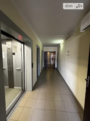 Sale of 1-room apartment 40.2 sq. m. on Chavdar Yelyzavety St. 34 •