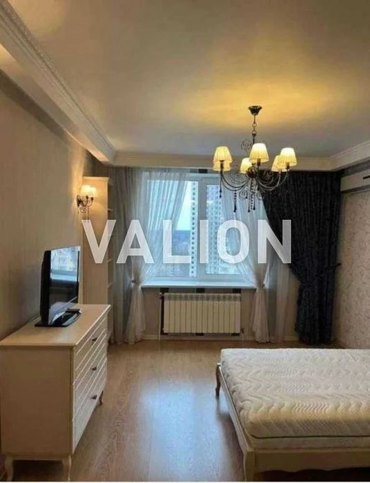 Without %. Selling a two-level apartment 192m2, Zdanovska Street 52/