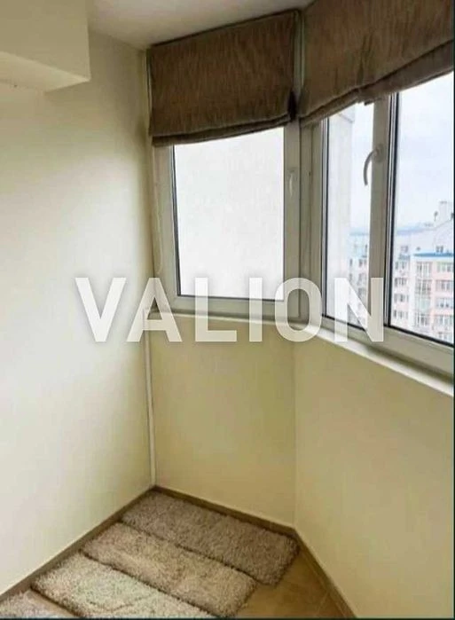 Without %. Selling a two-level apartment 192m2, Zdanovska Street 52/