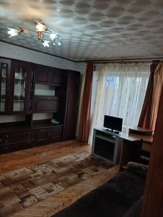 For sale, owner, 1-room apartment near Kholodnaya Gora metro station.