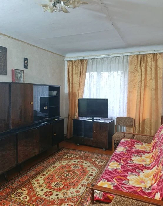 Продаж 2-к кв по вул Республіканській за 13499$
