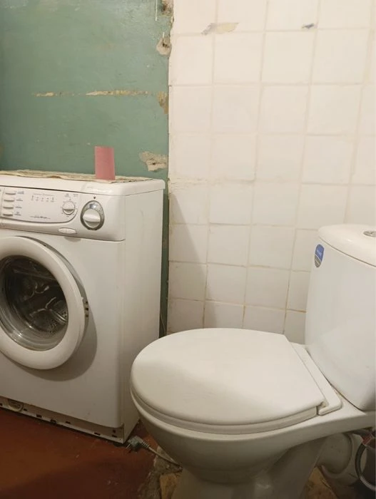 Продаж 2-к кв по вул Республіканській за 13499$