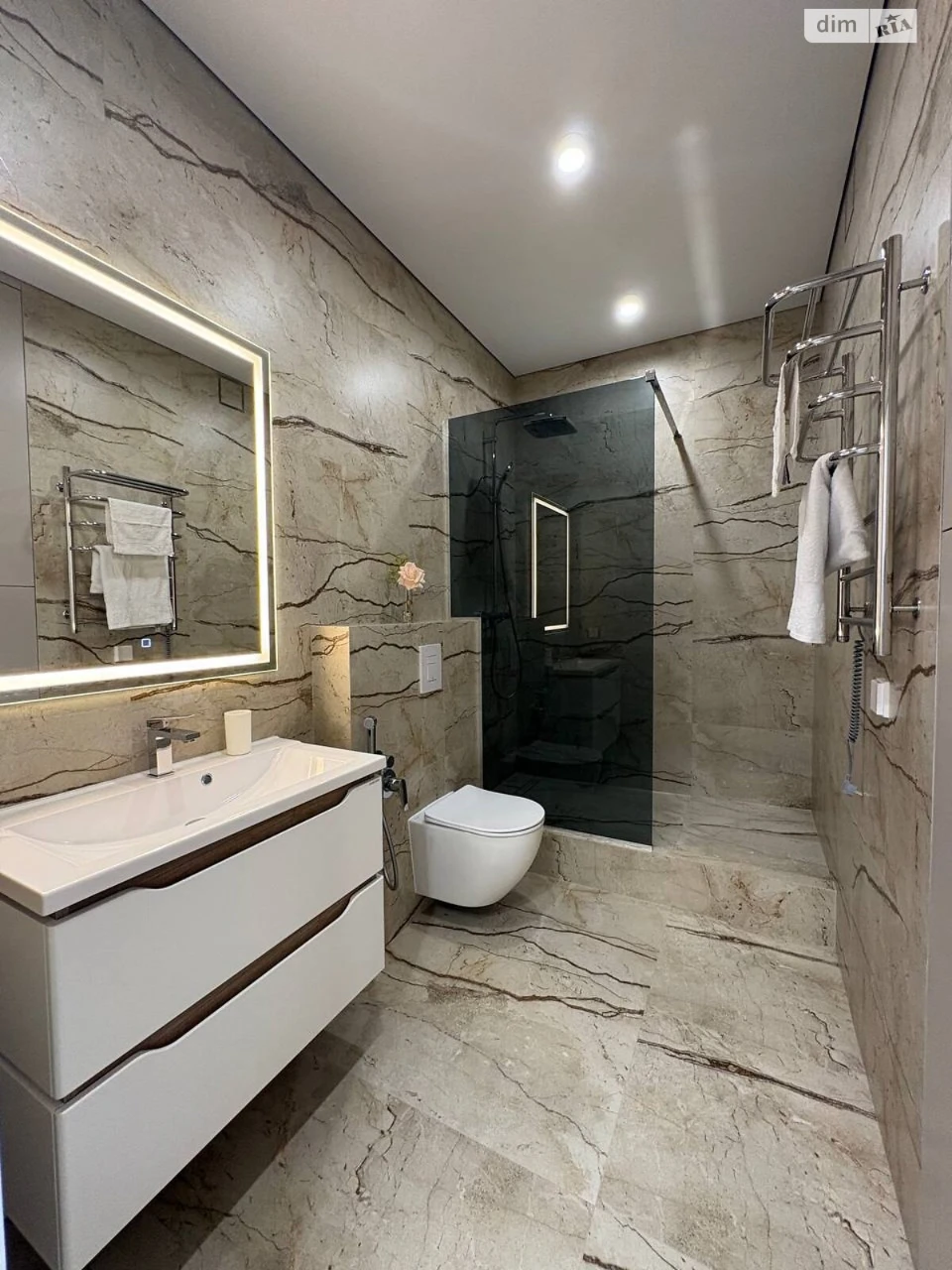 Long-Term Rental Apartment Near Mlyn