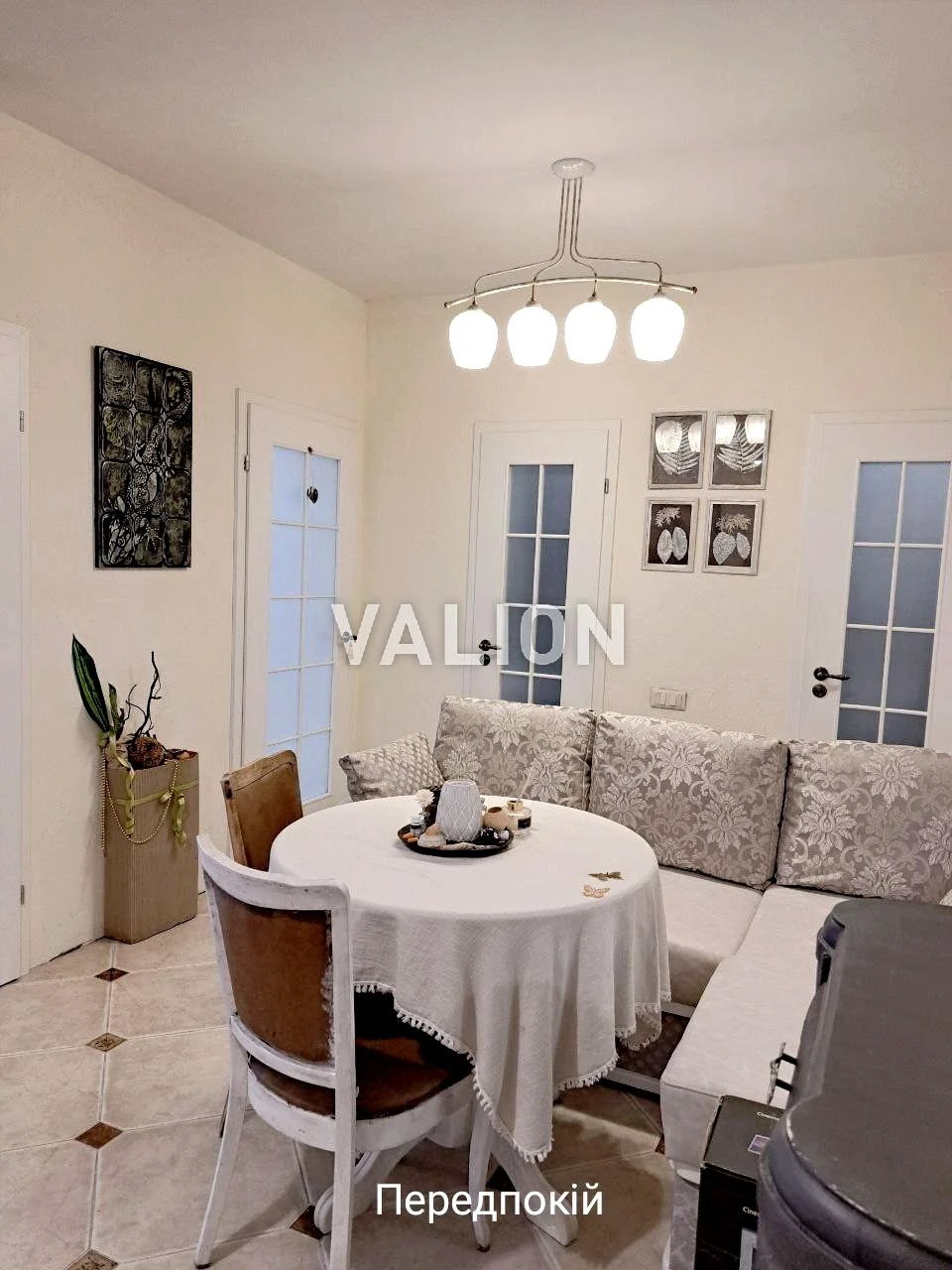 For sale 2-room apartment with renovation in the residential complex Pivdenna Brama, Dn St.