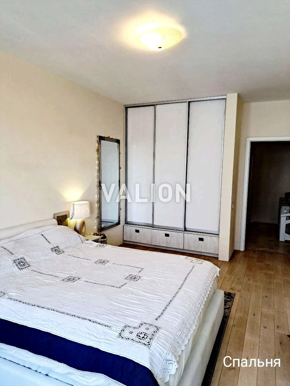 For sale 2-room apartment with renovation in the residential complex Pivdenna Brama, Dn St.