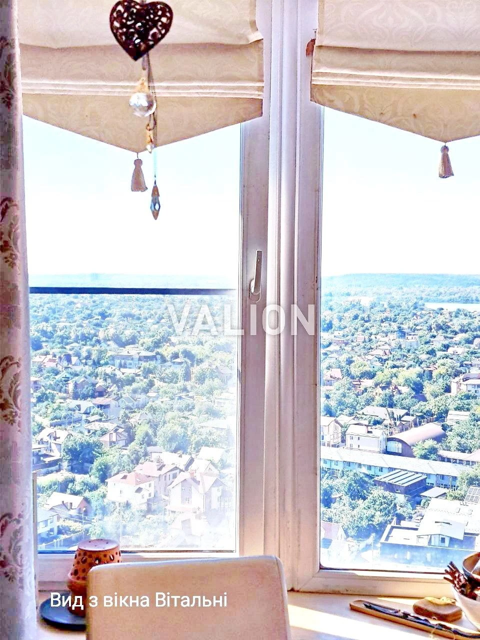 For sale 2-room apartment with renovation in the residential complex Pivdenna Brama, Dn St.