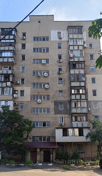 Продам 2 к. кв. На Бугаевской от хозяина.