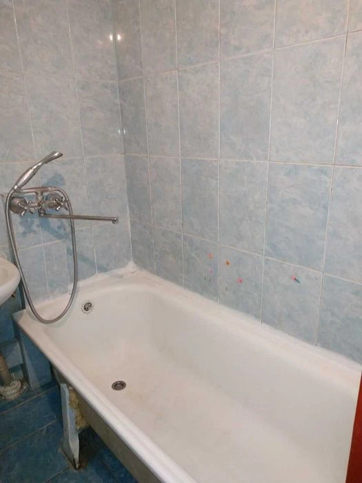 Two-room apartment on Lisovye. Chernihivska metro station. Kyiv, Bratislava