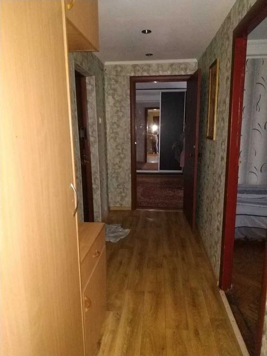 Two-room apartment on Lisovye. Chernihivska metro station. Kyiv, Bratislava