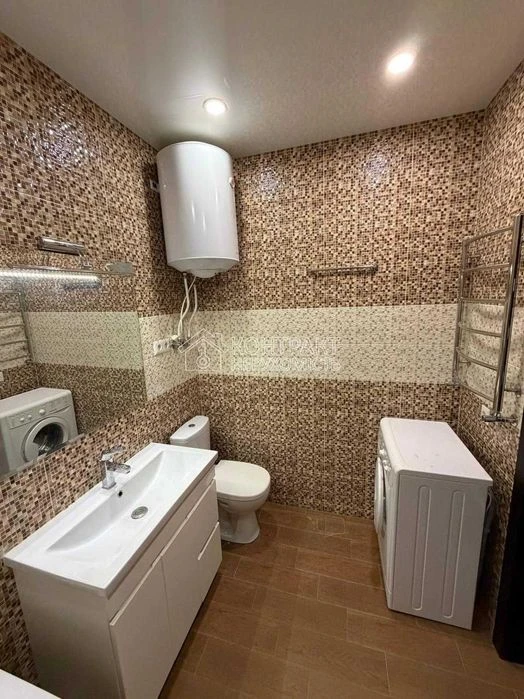 2-room apartment in new building Dragomanova residential complex Saltivskyi
