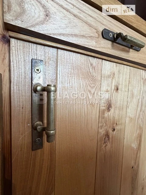 Продаж 2к квартири 64.3 кв. м на вул. Кирило-Мефодіївська 2