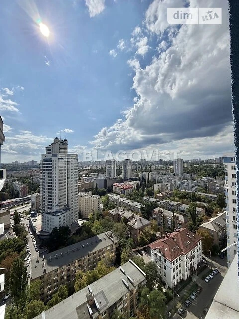 Продаж 2к квартири 64.3 кв. м на вул. Кирило-Мефодіївська 2