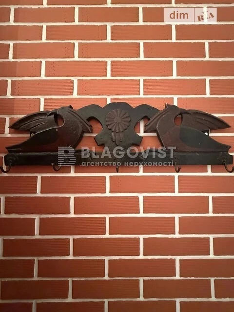 Продаж 2к квартири 64.3 кв. м на вул. Кирило-Мефодіївська 2