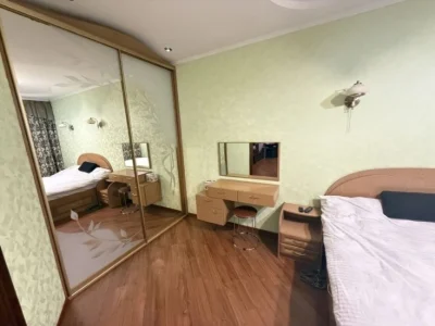Продам 3к кваотиру з індивідуальним опаленням