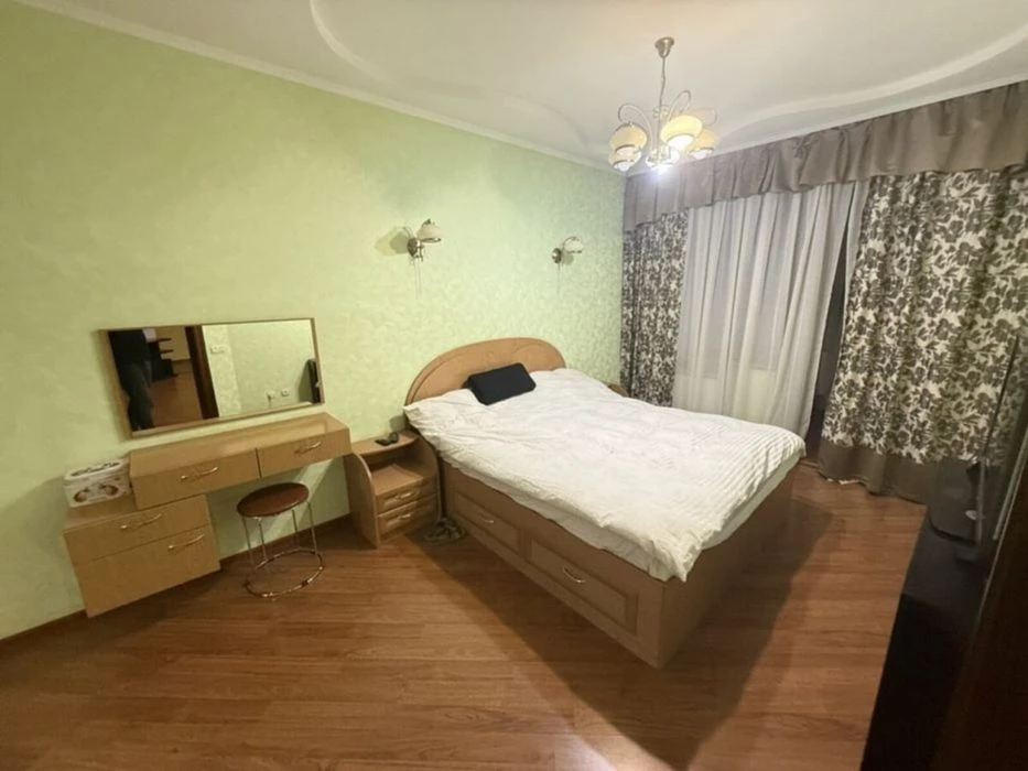 Продам 3к кваотиру з індивідуальним опаленням