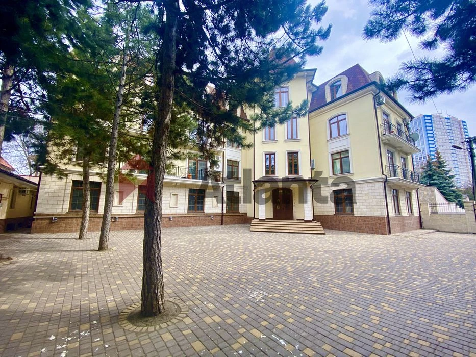 3-х комнатная квартира. Приморское. Фонтон