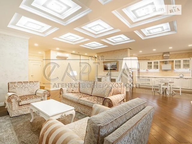 Sale of 3-room apartment 146 sq. m. on Andriy Verkhoglyada St. 20 •
