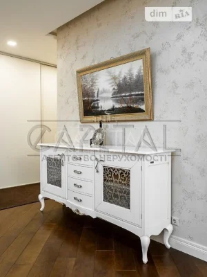 Sale of 3-room apartment 146 sq. m. on Andriy Verkhoglyada St. 20 •