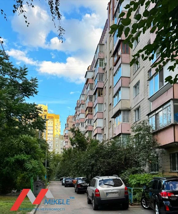 No commission for sale 2-room apartment 51.8m2 Kharkiv highway 55