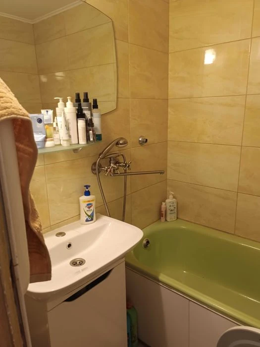 3-room apartment for sale in Khortytskyi district on Ruban Street