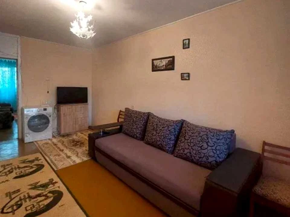Apartment. Kharkiv, Peremohy Avenue.