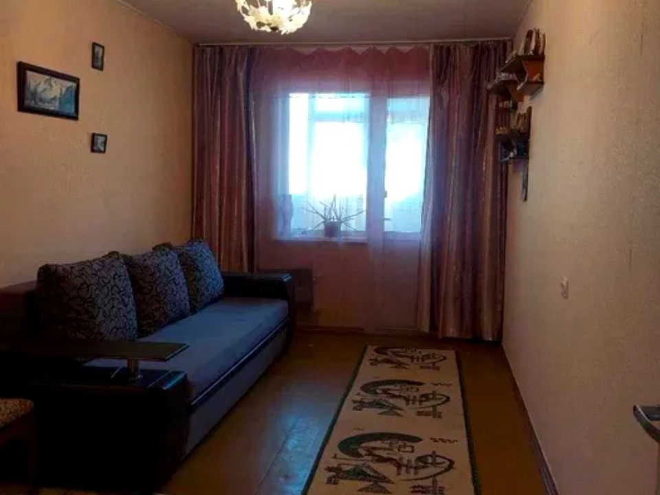 Apartment. Kharkiv, Peremohy Avenue.