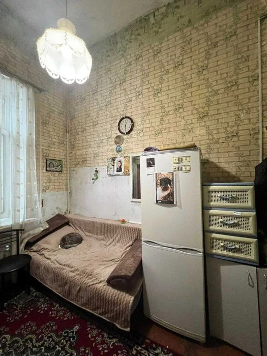 продам коммунальную квартиру, центр, 2 комнаты