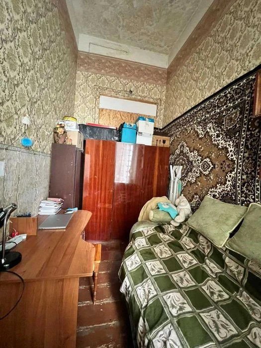 продам коммунальную квартиру, центр, 2 комнаты