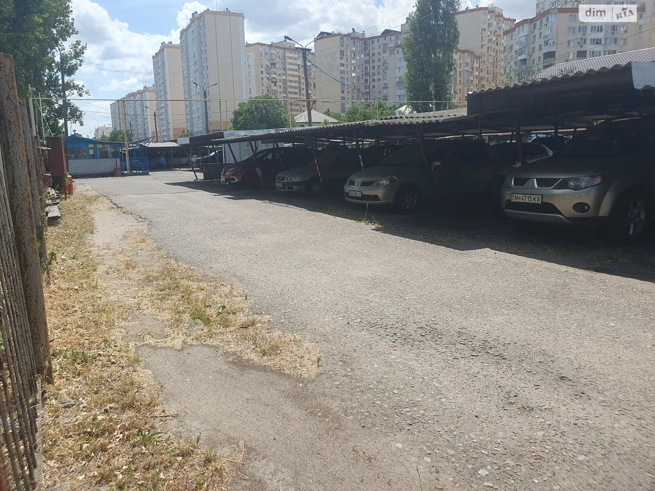 Продажа Место на стоянке Киевский