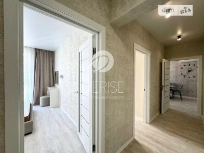 Продаж 2к квартири 62 кв. м на вул. Михайла Максимовича 23А