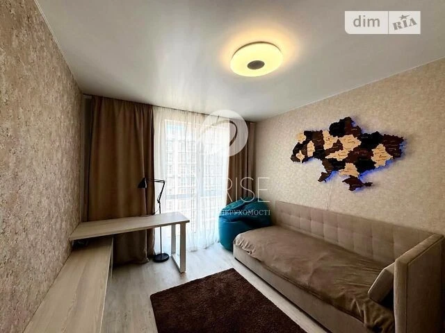 Продаж 2к квартири 62 кв. м на вул. Михайла Максимовича 23А