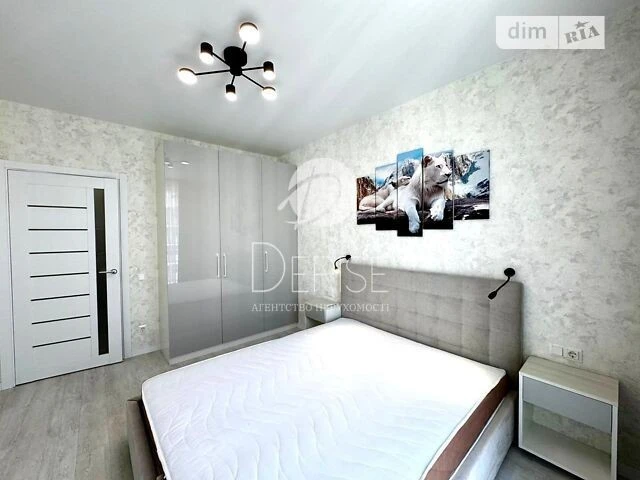 Продаж 2к квартири 62 кв. м на вул. Михайла Максимовича 23А
