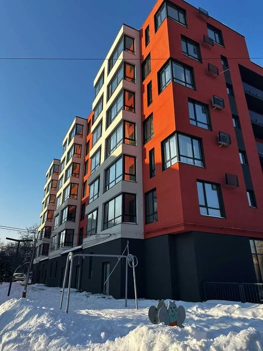 Продается 3 комнатный пентхаус с собственной террасой.