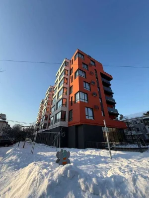 Продается 3 комнатный пентхаус с собственной террасой.