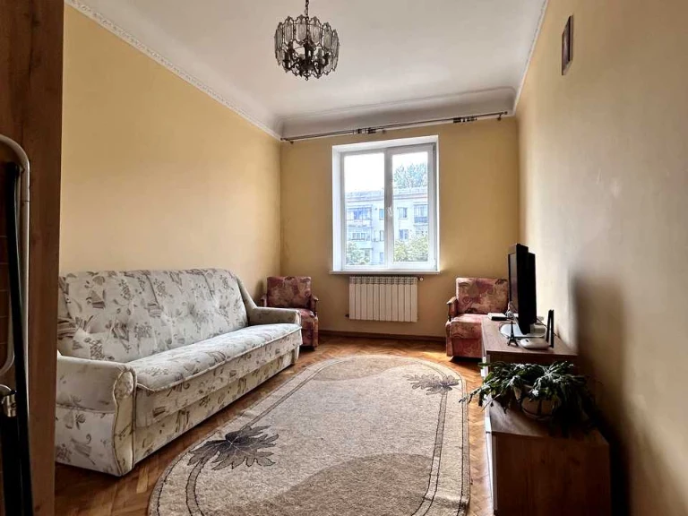 Квартира. Івано-Франківськ, Незалежності вул.